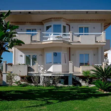 Ermes Bed & Breakfast Avola